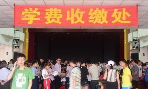 衡水一高中向学生强推教育产品,家长被自愿,本部变了个花样再上
