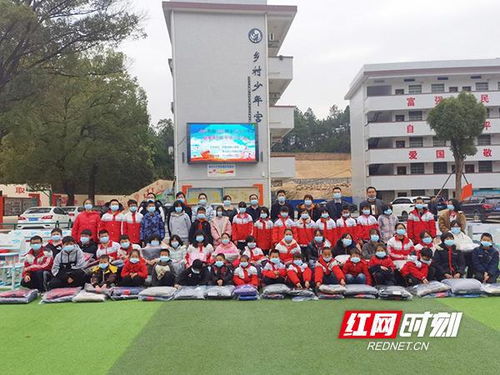 衡山 爱心小书桌 点亮青年学子 大希望