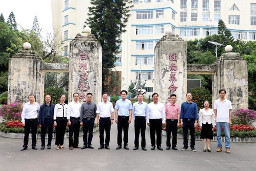 文学与传媒学院赴博白县开展回访校友暨访企拓岗促就业专项行动