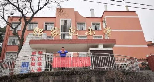 长江边的老厂魅力 褪去辉煌,归于宁静